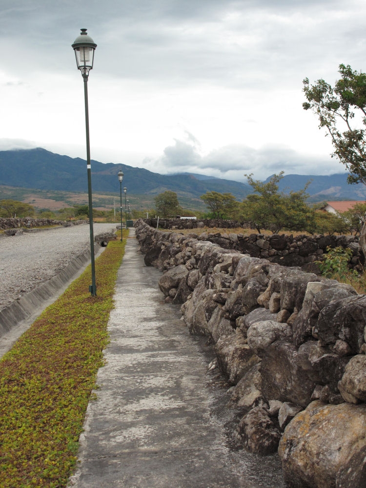 Here is a development along the road to Caldera from the main Boquete-David highway. It is being developed by a Dutch gentleman and his British wife. They've built walls around the individual lots, using the local volcanic rocks that litter the ground in this area of the country.