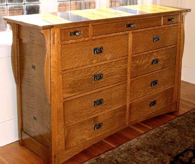 387dresser1.jpg