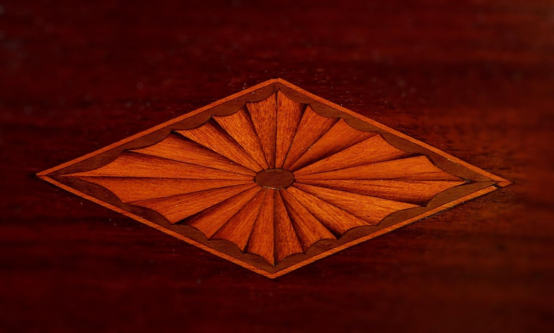 marquetry-55021_1920_637.jpg