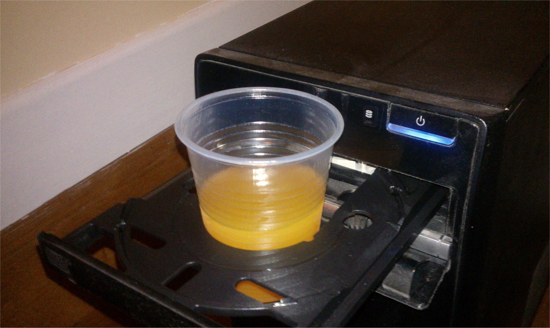 cd_reader_used_as_a_cup_holder_920.jpg